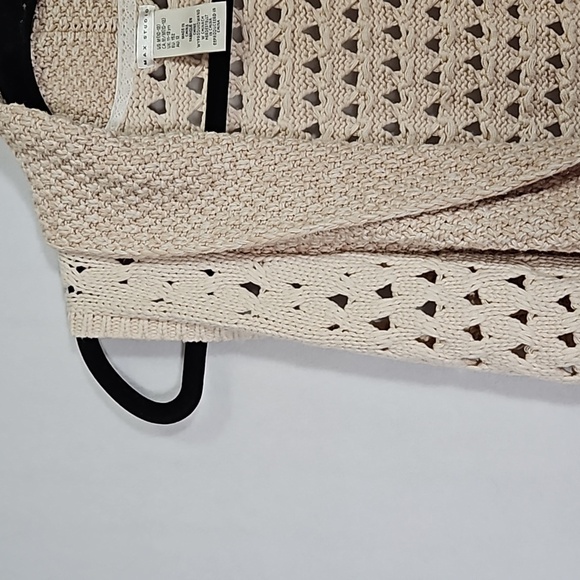 Max Studio Kids Crochet Vest Cardigan Size Girl 10-12 or L - Picture 3 of 9